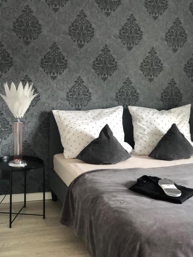 Body Kult Loft - Modernes Appartement Mit 2 Separaten Schlafzimmern 츠비카우 외부 사진