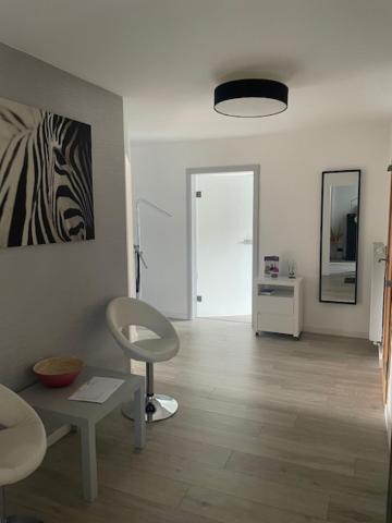 Body Kult Loft - Modernes Appartement Mit 2 Separaten Schlafzimmern 츠비카우 외부 사진